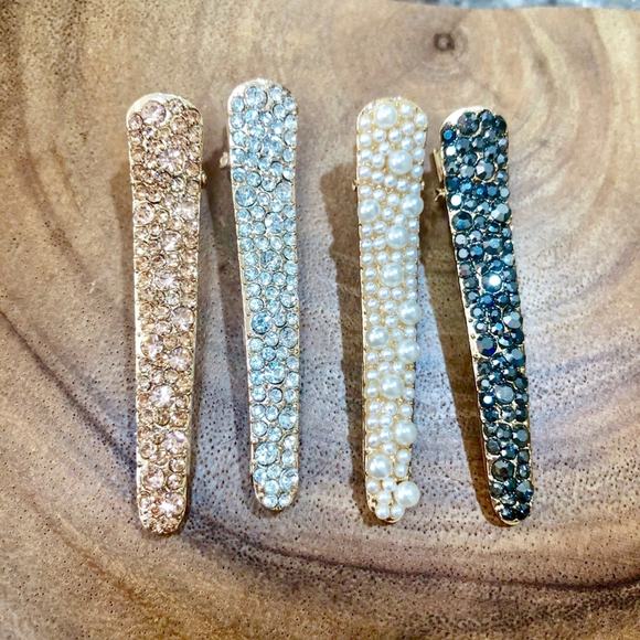 Crystal Hair Barrett's 4 Piece - Picture 4 of 7